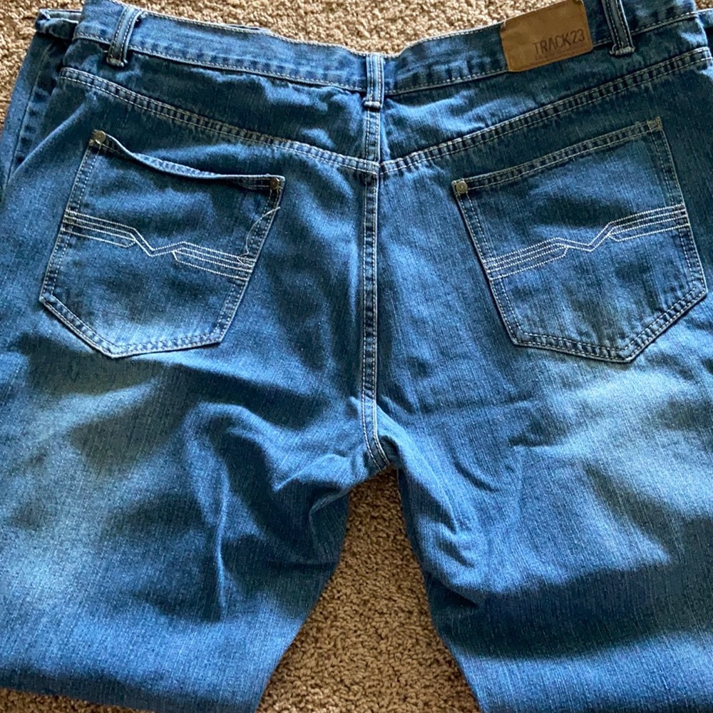 Track 23 Relaxed fit